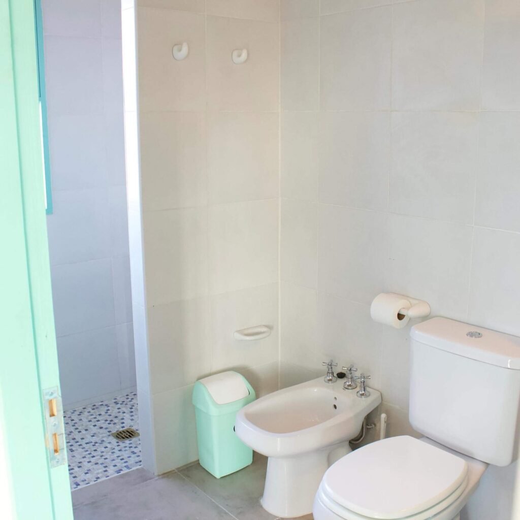 Baño de casa Oliva